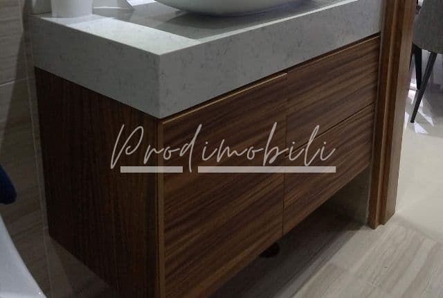 Mueble sobre diseño de panel de mdf con chapa natural de parota